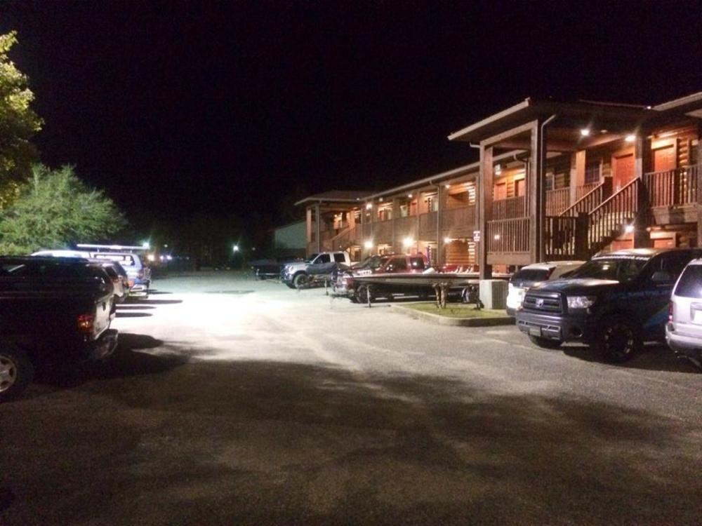 Log Cabin Inn Bay Minette Ngoại thất bức ảnh